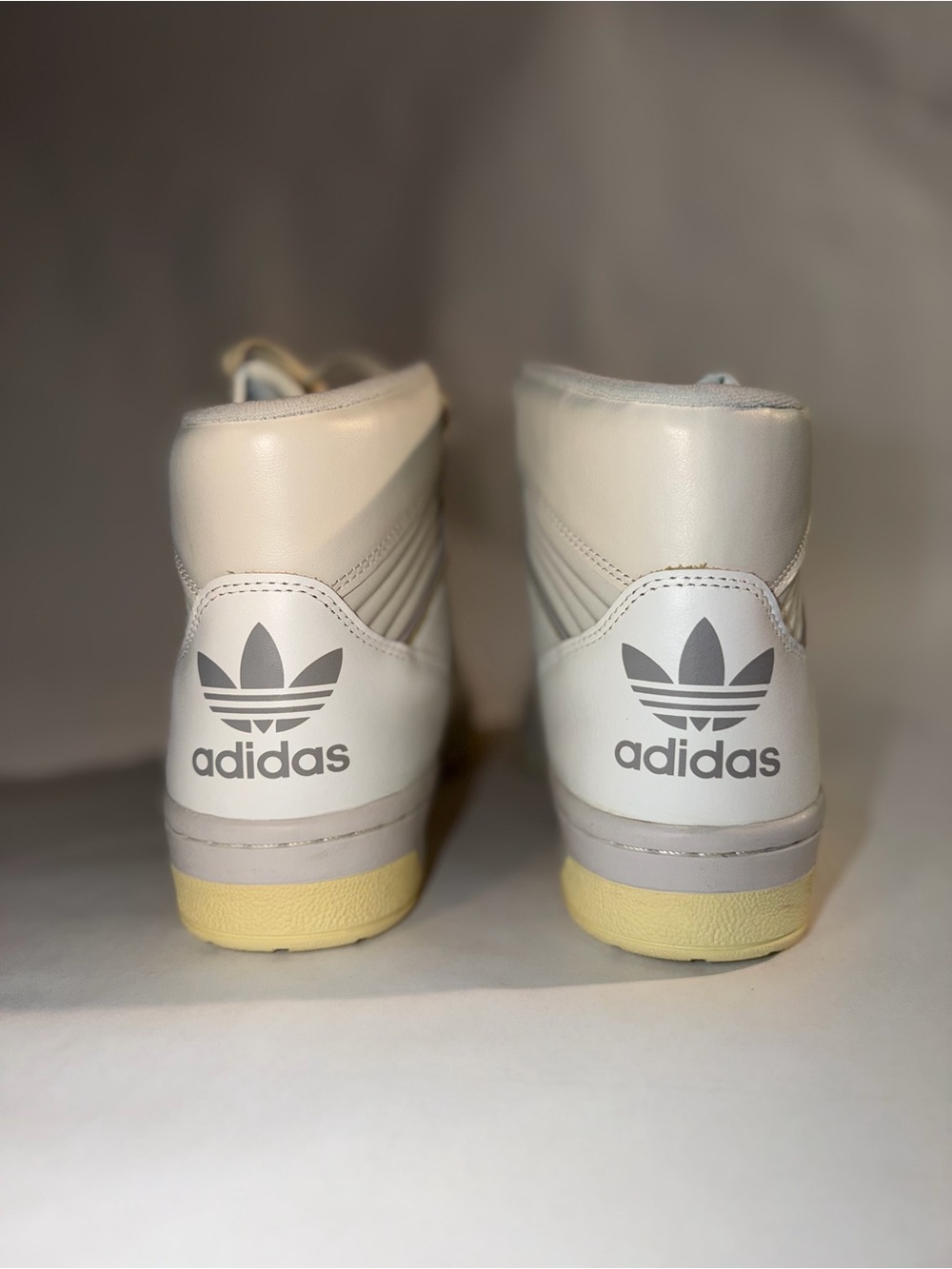 Adidas Rivalry 10.5M - Picture 2 of 5